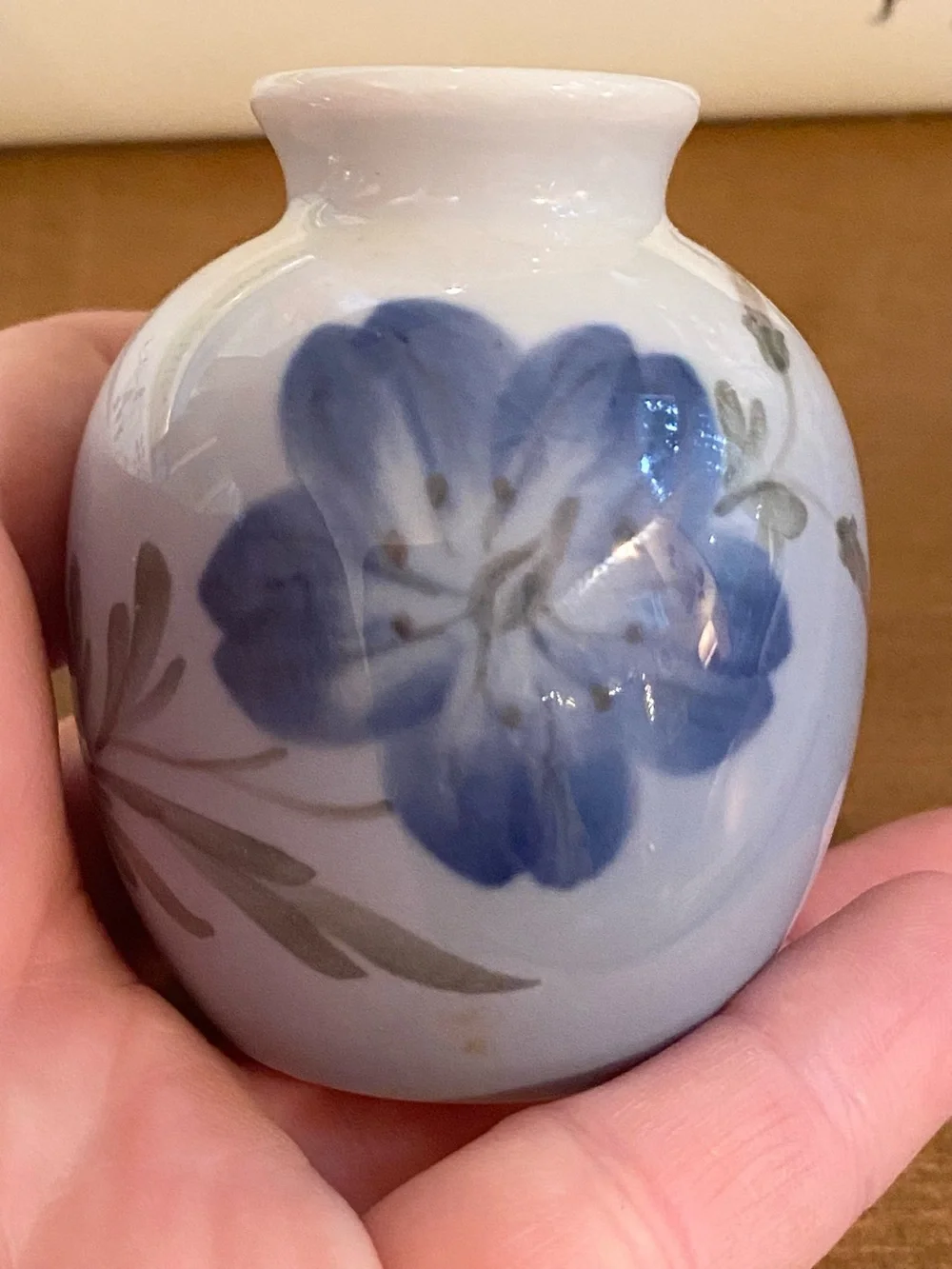 VTG Royal Copenhagen Denmark Miniature Bud Base Blue Flowers 2.5”